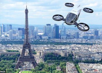 PARIS akan mula menguji teksi terbang elektrik di sebuah tapak ujian di luar bandar tersebut. - ISTOCK