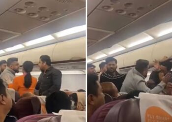 RAKAMAN video menunjukkan mangsa dibelasah oleh penumpang lain akibat kedegilan mematuhi arahan ketika menaiki pesawat di Bangkok.-TWITTER