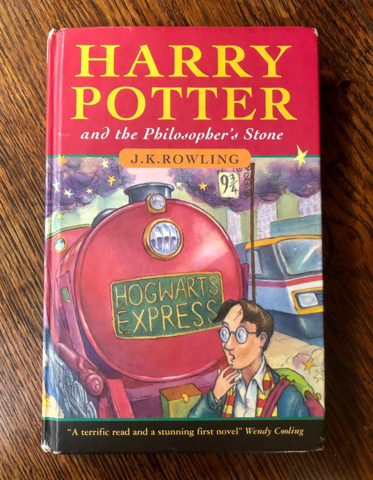 Terkejut miliki edisi pertama buku Harry Potter bernilai RM171,345