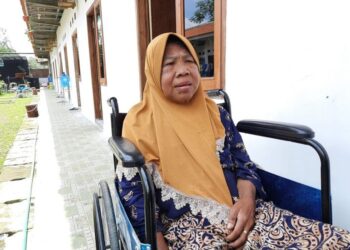 TRIMAH ketika ditemui di rumah penjagaan Husnul Khatimah, Malang, Jawa Timur. - KOMPAS.COM