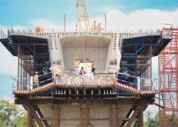 KENAIKAN harga konkrit dibimbangi mendorong kenaikan harga bahan binaan lain, sekali gus menjejaskan golongan kontraktor. – GAMBAR HIASAN
