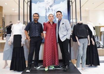 PELANCARAN Flagship Store RR di pusat beli-belah Four Seasons.