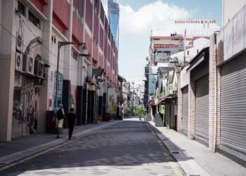 Ramai yang kehilangan kerja, kehilangan punca rezeki atau mengalami pengurangan pendapatan semasa perintah penutupan penuh. – UTUSAN/MOHD. FARIZWAN HASBULLAH