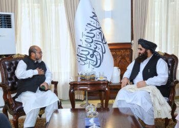 PERTEMUAN Mawlawi Amir Khan Muttaqi (kanan) dan Azlan Sharif membuktikan hubungan baik Malaysia dengan Afghanistan dalam konteks saudara seagama. – IHSAN KEMENTERIAN LUAR AFGHANISTAN