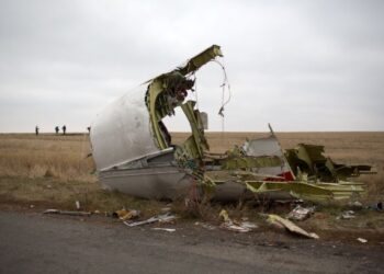 PESAWAT MH17 ditembak jatuh di timur Ukraine ketika dalam penerbangan dari Amsterdam ke Kuala Lumpur pada 17 Julai 2014. - AFP