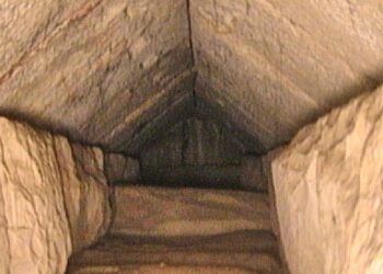 RUANG rahsia ditemukan di Piramid Khufu oleh sekumpulan saintis baru-baru ini.-REUTERS