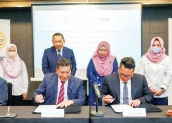 MAJLIS menandatangani kerjasama menyediakan solusi tenaga pintar dan Tenaga Boleh Baharu antara TNB dan NUR Power di Putrajaya, baru-baru ini.
