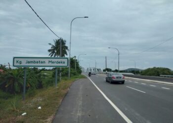 KAMPUNG Jambatan Merdeka yang terletak di Kepala Batas, Butterworth, Pulau Pinang perlu diwartakan sebagai lokasi bersejarah oleh Jabatan Warisan Negara supaya nilai sejarahnya kekal terpulihara.