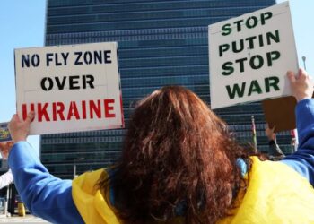 APABILA resolusi Perhimpunan Khas PBB (UNGA) mengutuk Rusia menyerang Ukraine diusulkan pada awal Mac lalu, 141 ahli menyokong, lima menentang dan 35 mengambil sikap berkecuali. – AFP
