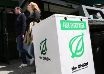 BANYAK tulisan daripada portal The Onion disebarkan sebagai berita benar. – AFP