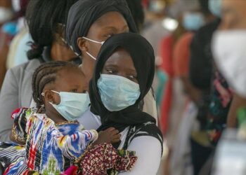 SERAMAI 66 kanak-kanak di Gambia maut selepas mengambil empat jenis ubat batuk dan demam yang dihasilkan di India. - AGENSI