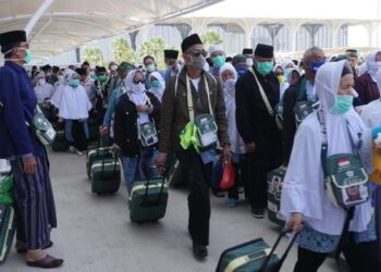 CALON jemaah haji tidak perlu menanggung kos tambahan yang dikenakan. - AGENSI