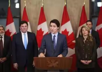 JUSTIN Trudeau bercakap semasa sidang akhbar di Parlimen di Ottawa, Kanada. - AFP    