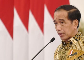 JOKO Widodo melarang barisan menterinya menjadikan isu penundaan Pemilu sebagai polemik. - AGENSI