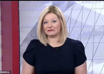 CALYN Thompson mendedahkan menghidap kanser payudara ketika bersiaran langsung. - AGENSI