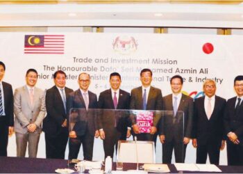 MOHAMED Azmin Ali mengetuai Misi Perdagangan dan Pelaburan ke Jepun bagi menarik lebih banyak pelaburan dari negara itu ke Malaysia.