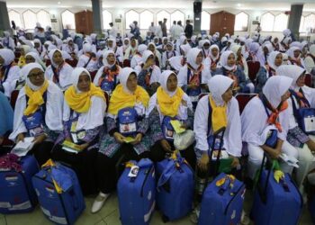 JEMAAH haji kumpulan pertama dari Indonesia bakal berlepas 24 Mei ini.-AGENSI