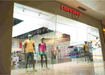 WAKTU operasi cawangan Running Lab adalah dari 10 pagi hingga 10 malam
setiap hari.
