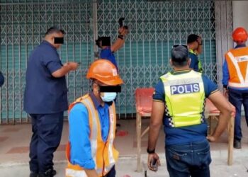 POLIS dengan kerjasama TNB Johor memotong bekalan elektrik 122 premis perjudian, setakat ini.