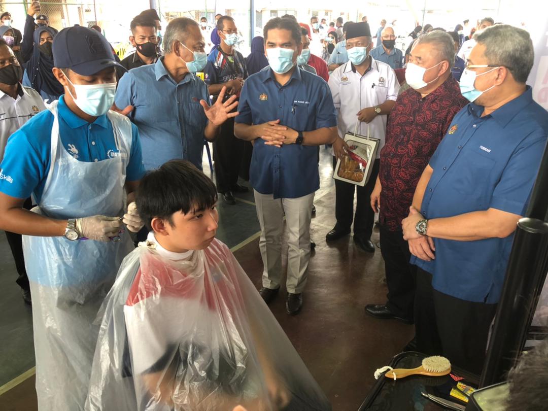 Kurs us gunting rambut percuma forex novolac glycidyl ethers