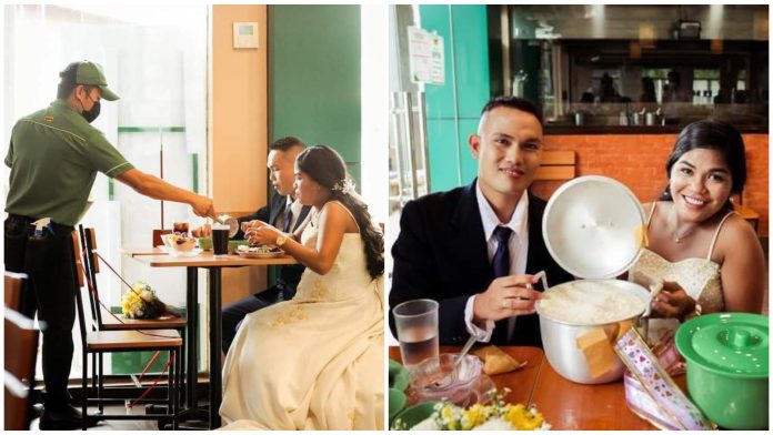 Sepasang kekasih mengadakan pernikahan langsung di restoran cepat saji
