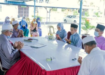 Mengadakan kenduri kahwin yang sederhana lebih menepati syarak dan tetap mencapai objektifnya iaitu memaklumkan kepada masyarakat. 
– GAMBAR HIASAN