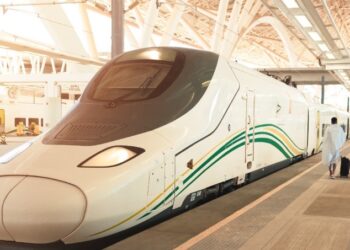 PERKHIDMATAN kereta api berkelajuan tinggi, Haramain Express menghubung Mekah dan Madinah. - AGENSI