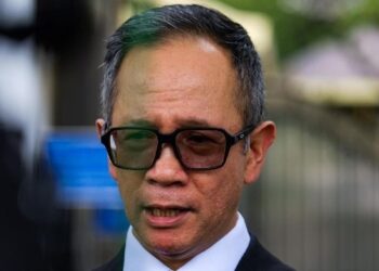 MAHENDRA SIREGAR  