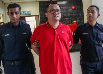 CHOO Peng Hoong dihadapkan ke Mahkamah Sesyen Butterworth, Pulau Pinang semalam. - UTUSAN/IQBAL HAMDAN