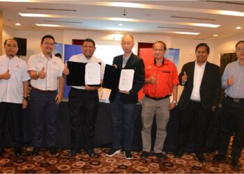 TNB melalui GSPARX dan Seng Hin memeterai Perjanjian Bekalan Tenaga Boleh Baharu di Kota Bharu, Kelantan, baru-baru ini.