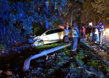 KEADAAN kereta jenis Toyota Vios dipandu kanak-kanak lelaki berusia enam tahun yang terbabas di Jalan Bukit Tangga berhampiran Titi Chanwang di Ulu Melaka, Langkawi.