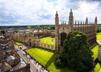 PEMANDANGAN kampus Universiti Cambridge di United Kingdom.-AGENSI