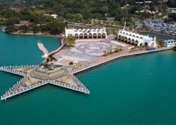 PULAU peranginan Langkawi akan mula dibuka kepada pelancong pada 16 September ini.