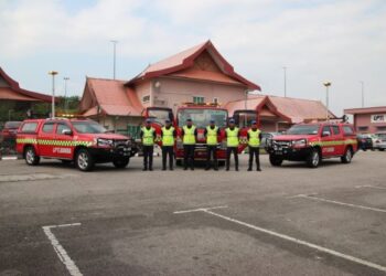 PASUKAN LPT2 Ronda sedia membantu para pengguna di sepanjang 184 kilometer laluan  Lebuhraya Pantai Timur 2 (LPT2) apabila aktiviti rentas negeri dibenarkan.