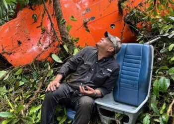 DIMITRO FLORES terlibat kemalangan selepas helikopter dinaiki terhempas di barat Panama. -BBC