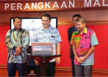 RAFIZI Ramli melancarkan 'OpenDOSM NextGen' di Jabatan Perangkaan Malaysia, Putrajaya. - UTUSAN/FAISOL MUSTAFA