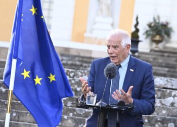 JOSEPH Borrell bercakap semasa sidang akhbar di istana Steninge di luar Marsta, utara Stockholm di Sweden. - AFP    