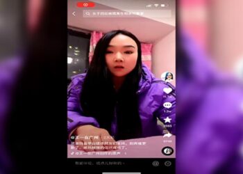 WANG memuat naik kisahnya semasa perintah berkurung di Zhengzhou, dalam media sosial. - WEIBO