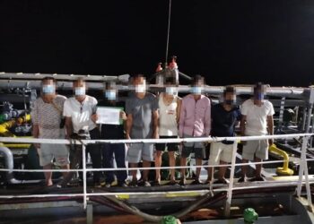 KRU warga Myanmar dan seorang warga tempatan ditahan oleh pihak Maritim Zon Miri di Kuala Bakam, Miri.