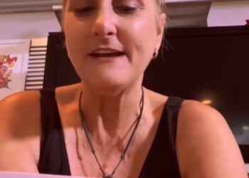 LYNORA Silverman turut menemukan nota mengenai suami bekas pemilik beg dibelinya. - TIKTOK