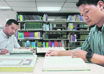 ILMU penting untuk memartabat dan mempertahankan Islam.