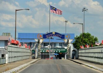 SEMPADAN Thailand-Malaysia di Sungai Golok di wilayah Narathiwat. - AFP