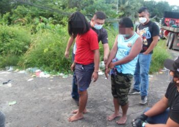 Antara lelaki yang ditahan dalam Op Sarang bagi menggempur sarang dadah sekitar Kota Kinabalu semalam.-IHSAN PDRM