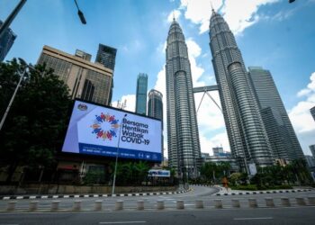 KINI kita perlu mengharungi arus perubahan dan mengadaptasi norma hidup baharu berasaskan kepentingan kesihatan dan mengadaptasi dunia digital serta internet. – UTUSAN/MUHAMAD IQBAL ROSLI
