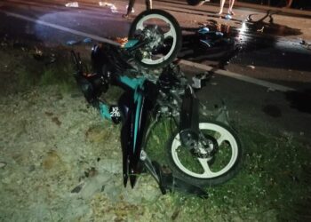 KEADAAN motosikal mangsa yang terlibat dalam nahas di Jalan Sungai Dedap, Kampung Pisang di Yan.