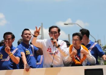 PRAYUT Chan-o-Cha menyertai kempen menjelang pilihan raya umum pada 14 Mei lalu. - AGENSI