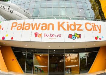 KHAZANAH dan Boustead Holdings Bhd melancarkan Kidzania di Singapura pada 2016 dengan suntikan modal SG$48 juta. - GAMBAR HIASAN