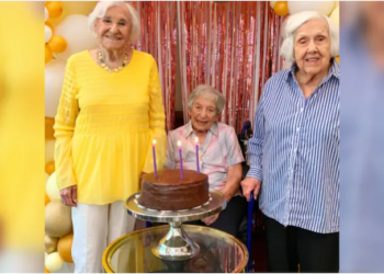 RUTH SCHWARTZ (kiri) bersama Edith Moscou (tengah) dan Lorraine Pirello. -AGENSI