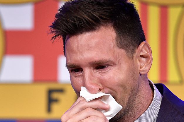  Tisu mengandungi hingus, air mata Messi dijual RM4.24 juta