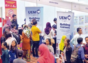KERAJAAN perlu kreatif untuk mewujudkan peluang pekerjaan baharu di negara kita. – GAMBAR HIASAN/UTUSAN